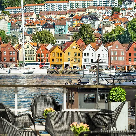 Clarion Admiral Hotel