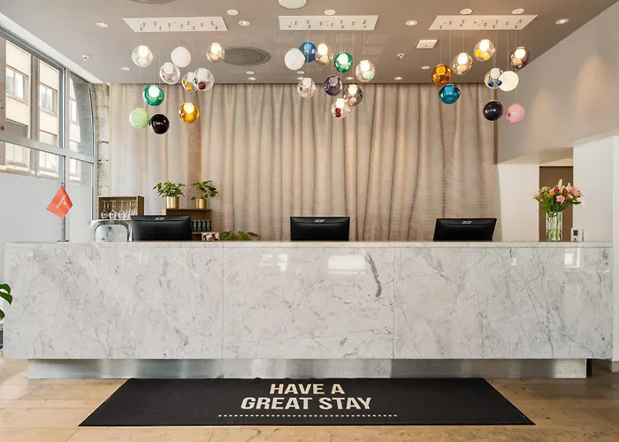 Clarion Admiral Hotel