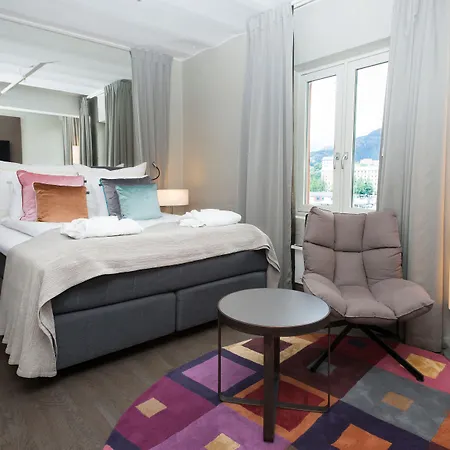 Hotel Clarion Admiral 4*