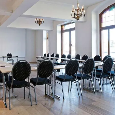 Clarion Admiral 4* ברגן