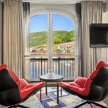 クラリオン アドミラル 4*